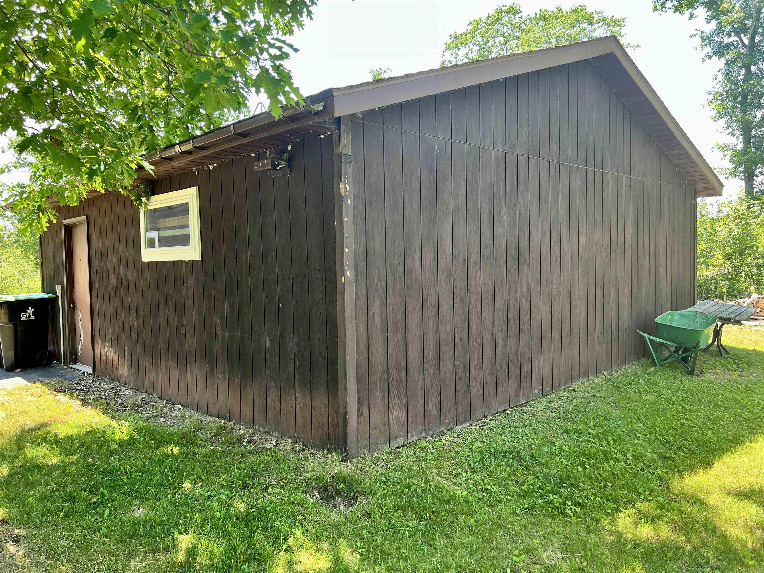 W8040 Quarry Road Crivitz, WI 54114 - Photo 29 of 32