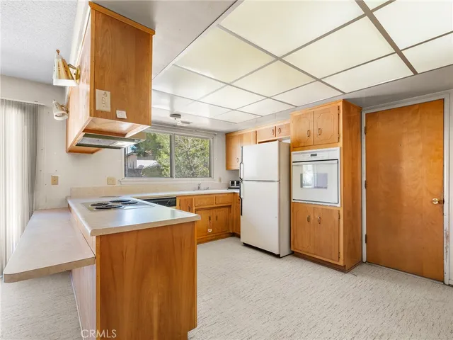 a view of a storage & utility room