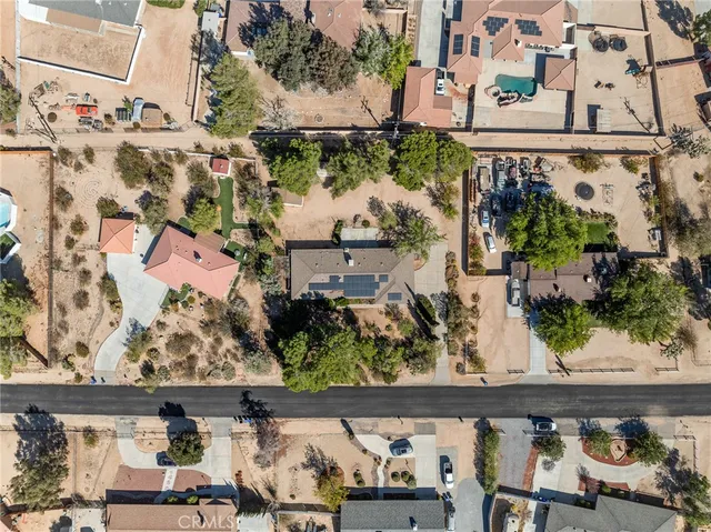 an outdoor view of the house