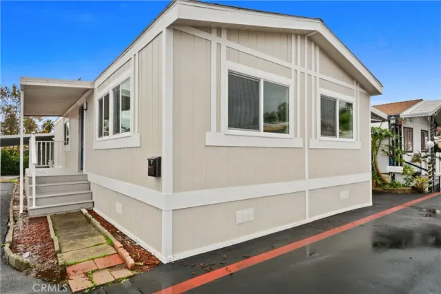 $158,900 | 716 North Grand, Unit H3, Covina, CA 91724