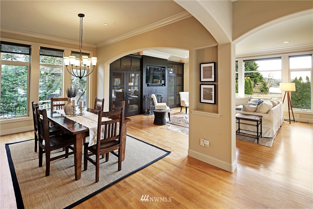 10925 Southeast Lake Road Bellevue, WA 98004 - Photo 8 of 25 Gallery Image 8