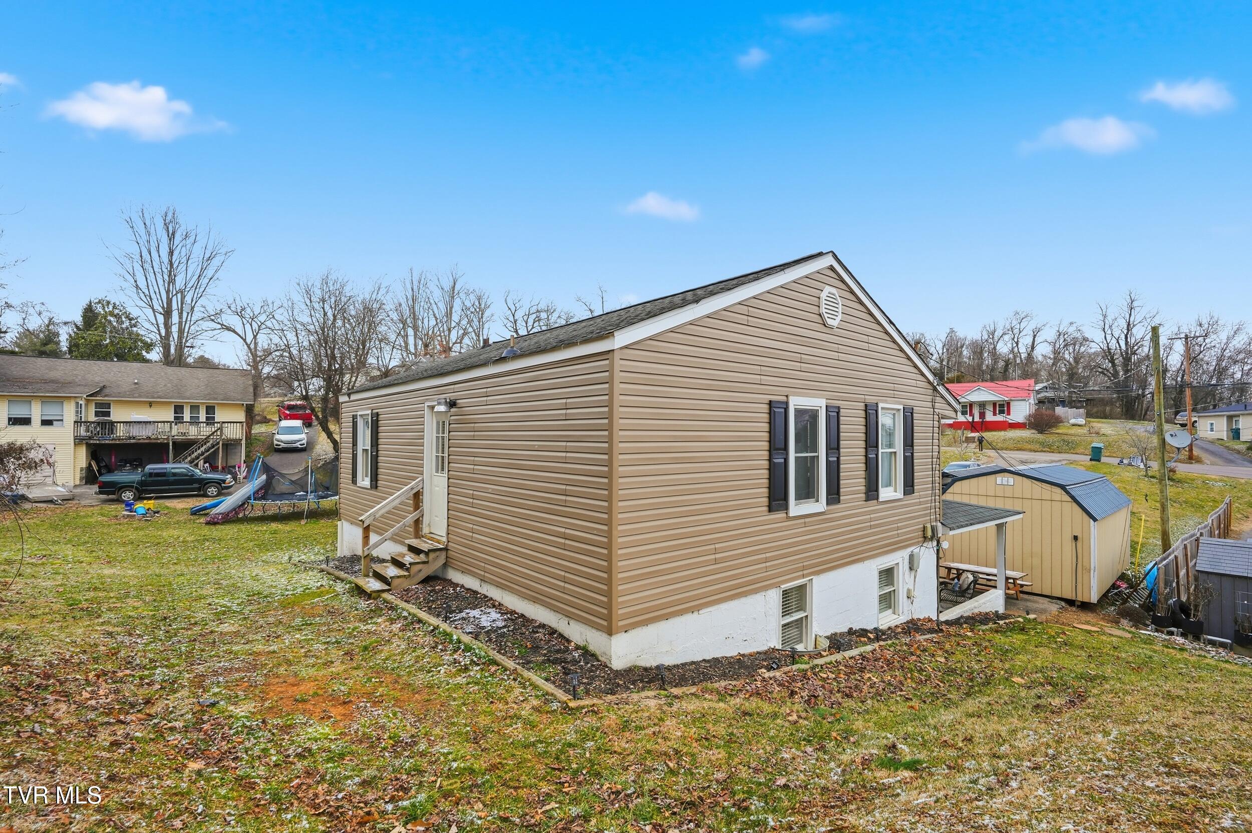 664 Page Street Bristol, VA 24201 - Photo 29 of 30 29_dsc00824