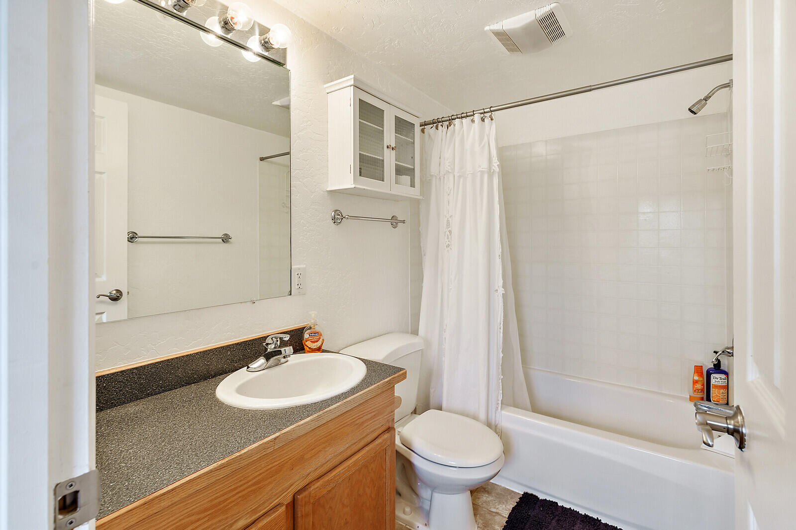 536 Ragsdale Road Trail, OR 97541 - Photo 55 of 67 a bathroom with a sink toilet and shower