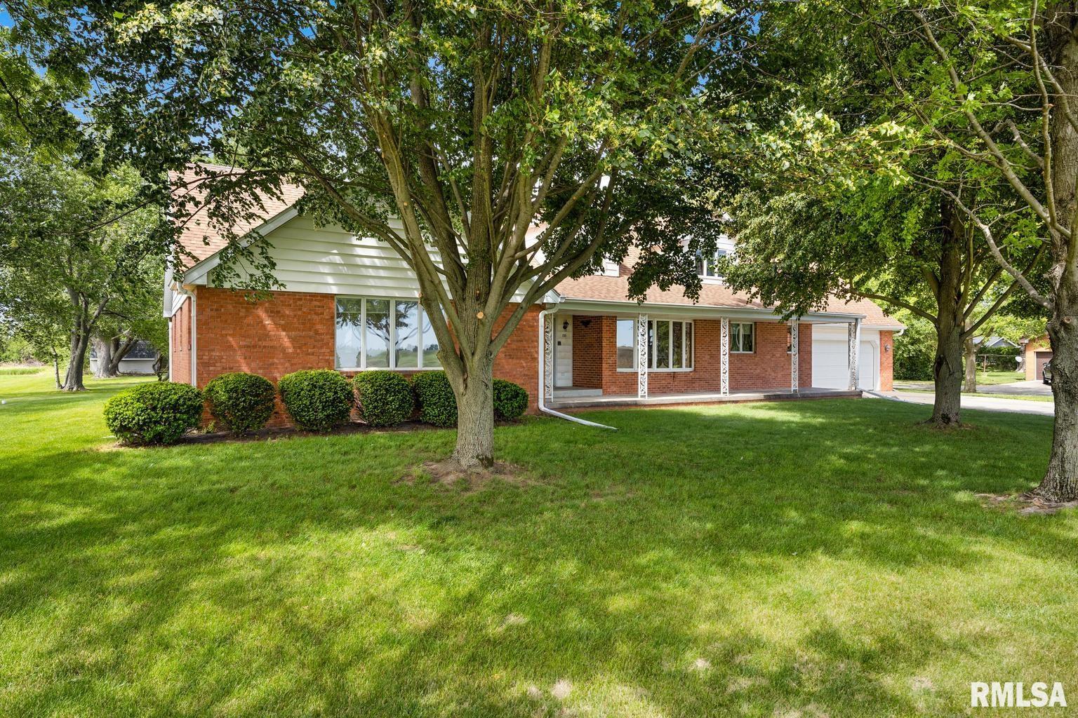 233 West Guth Road Washington, IL 61571 - Photo 2 of 48 Gallery Image 2