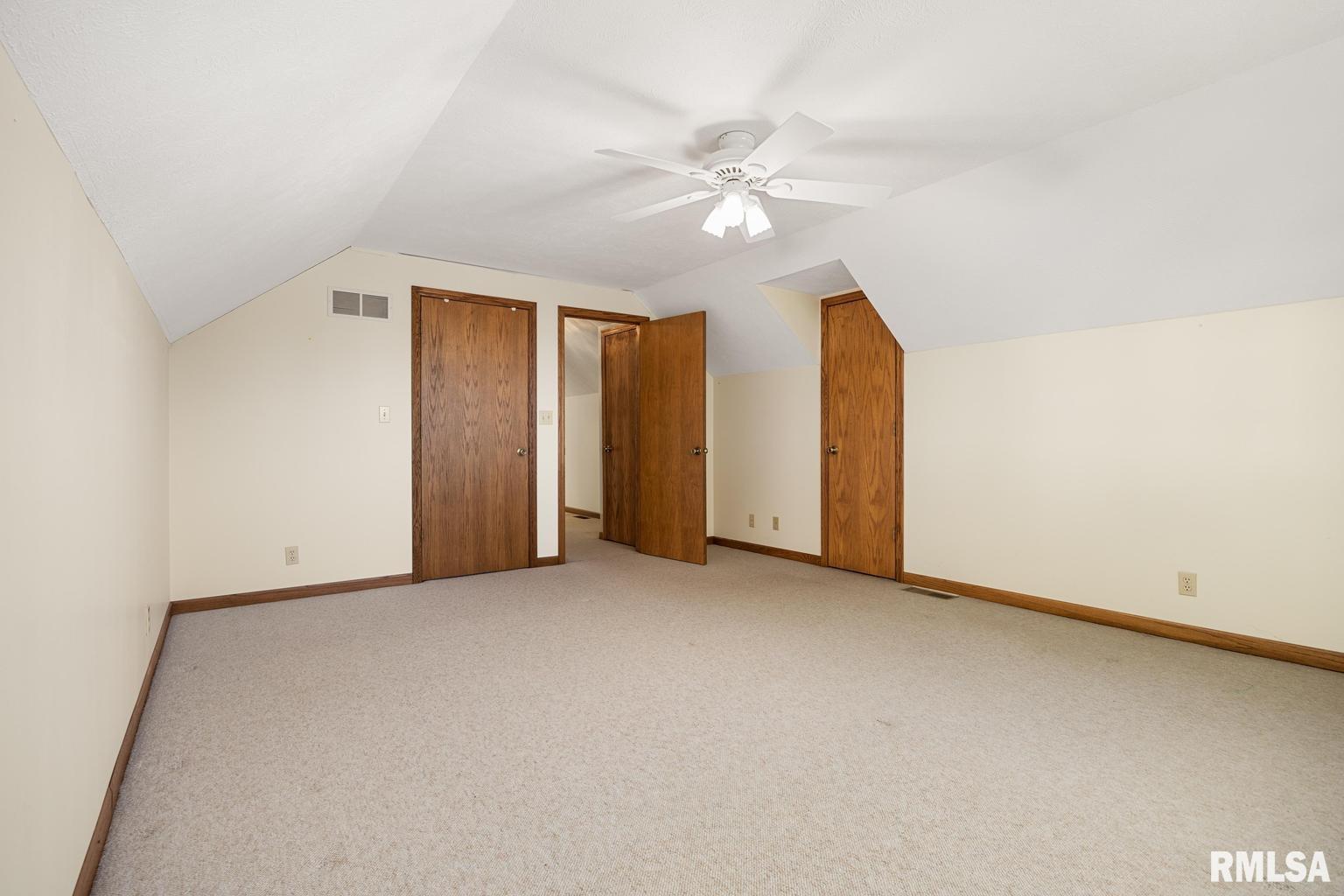 233 West Guth Road Washington, IL 61571 - Photo 37 of 48 Gallery Image 37