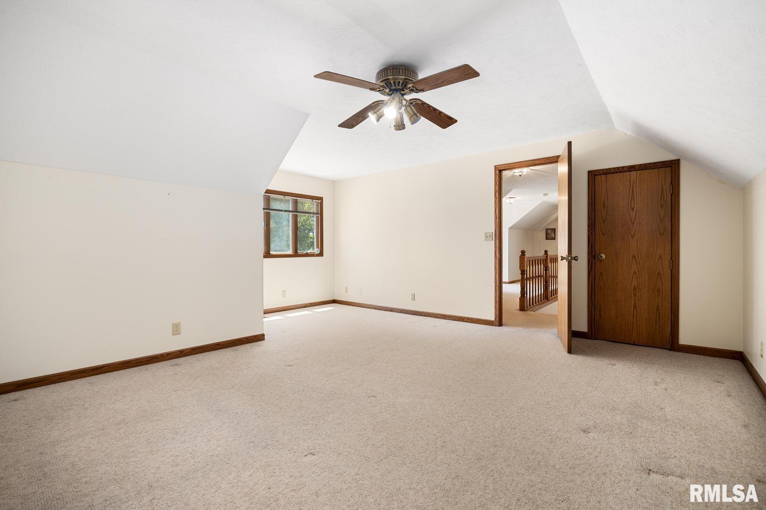 233 West Guth Road Washington, IL 61571 - Photo 40 of 48 Gallery Image 40