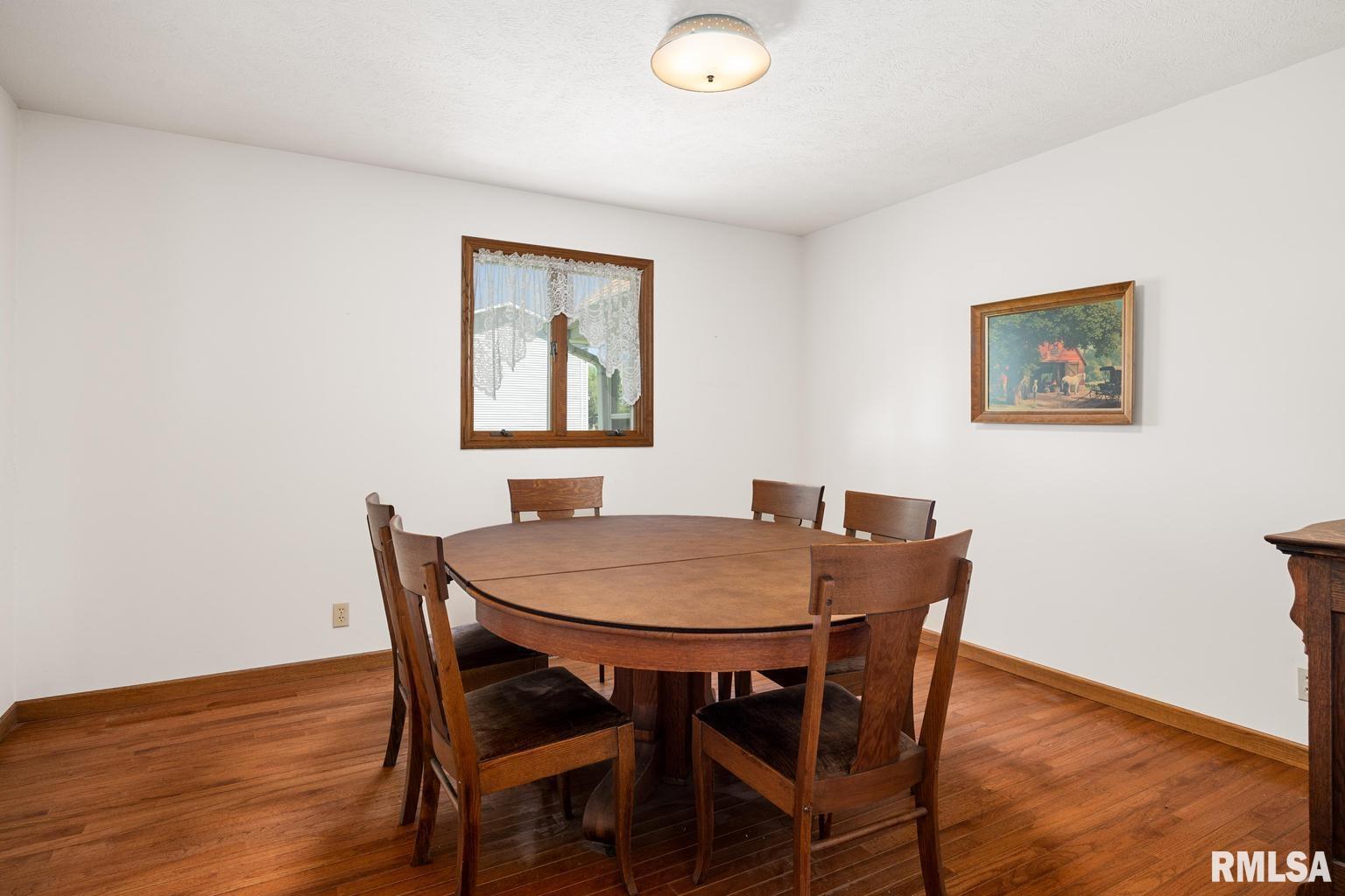233 West Guth Road Washington, IL 61571 - Photo 8 of 48 Gallery Image 8