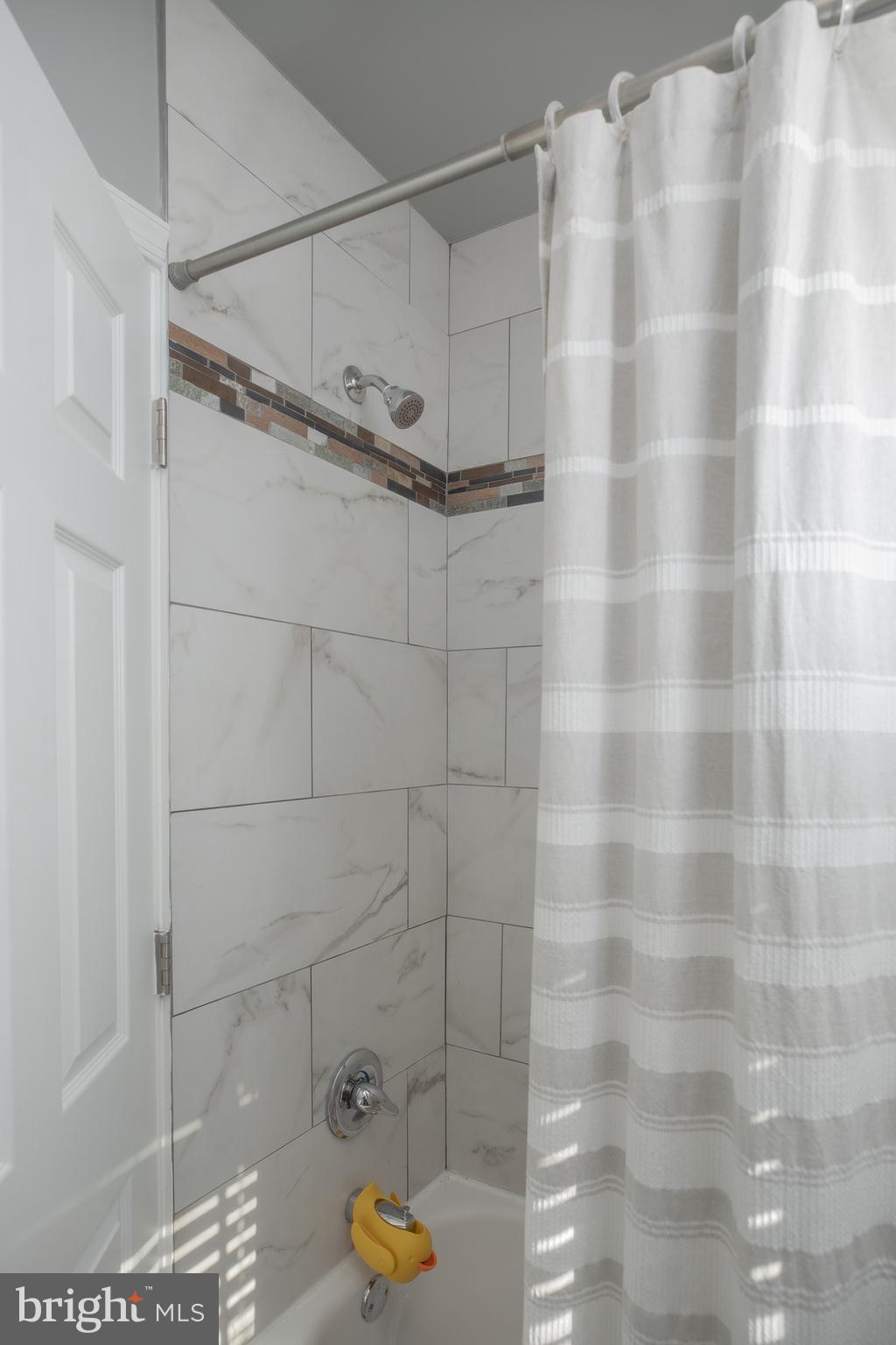 1116 Wynnbrook Road Secane, PA 19018 - Photo 23 of 37 Full Bathroom
