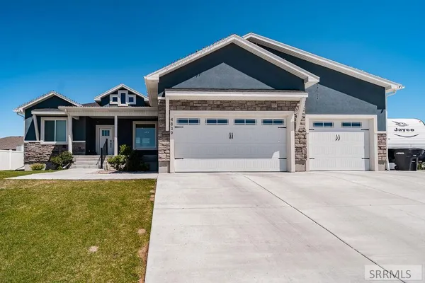 $675,000 | 4839 Luxor Drive, Ammon, ID 83401