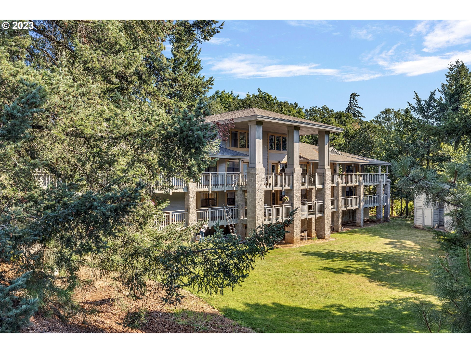 105 Country Club Road, Unit 12 Hood River, OR 97031 - Photo 24 of 29 Gallery Image 24
