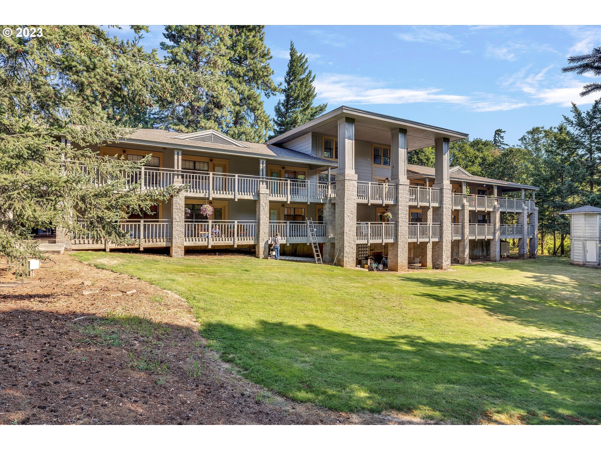 105 Country Club Road, Unit 12 Hood River, OR 97031 - Photo 25 of 29 Gallery Image 25