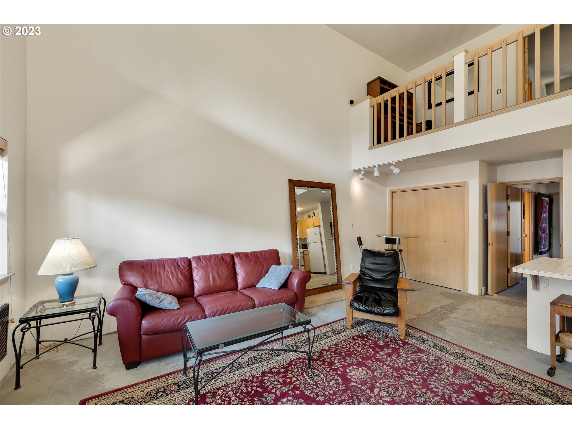 105 Country Club Road, Unit 12 Hood River, OR 97031 - Photo 5 of 29 Gallery Image 5