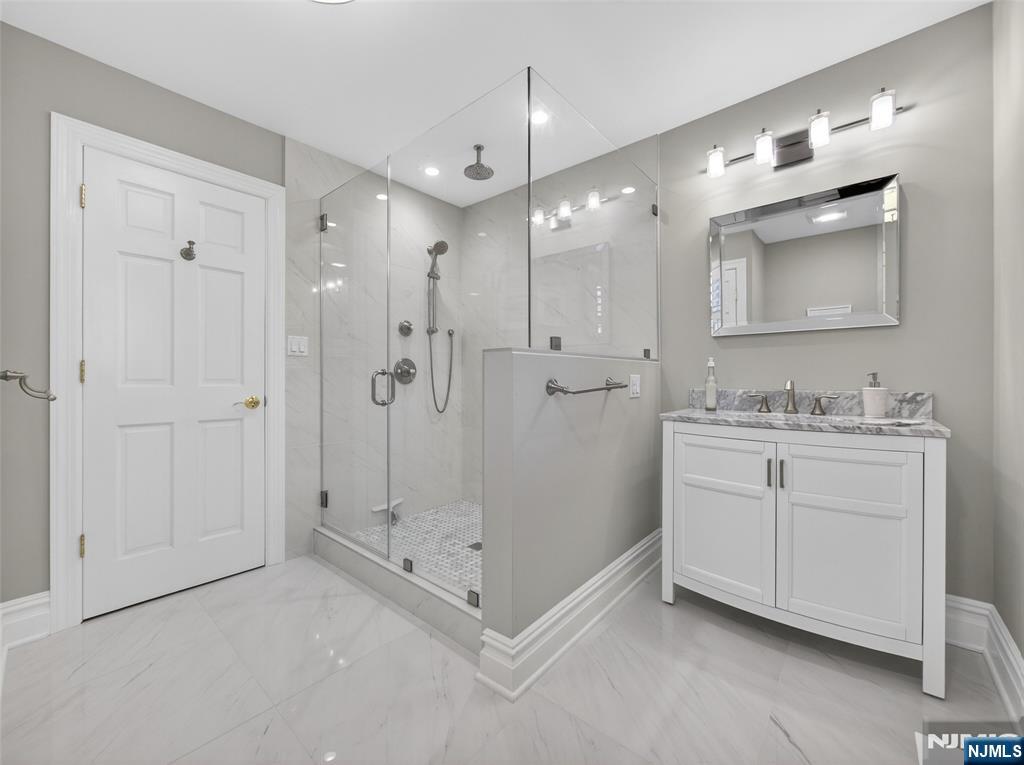 240 Greenridge Road Franklin Lakes, NJ 07417 - Photo 31 of 48