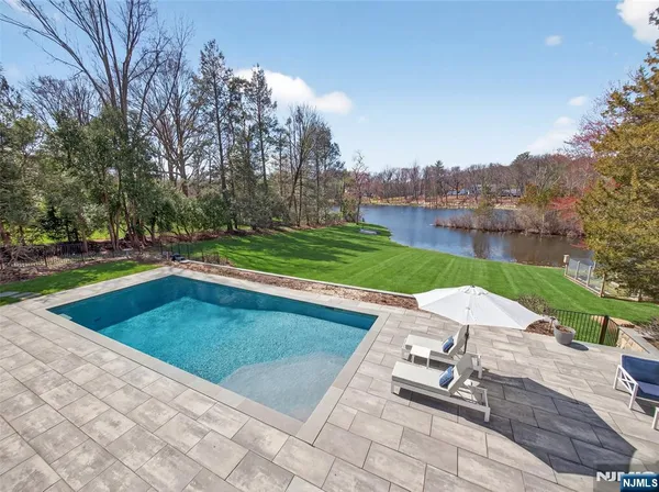 $3,150,000 | 240 Greenridge Road, Franklin Lakes, NJ 07417