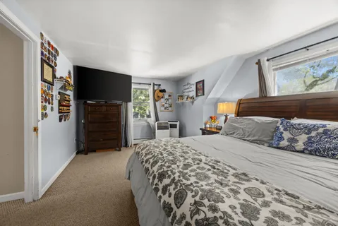 $1,095,000 | 9 Bayview Avenue, Oak Bluffs, MA 02557