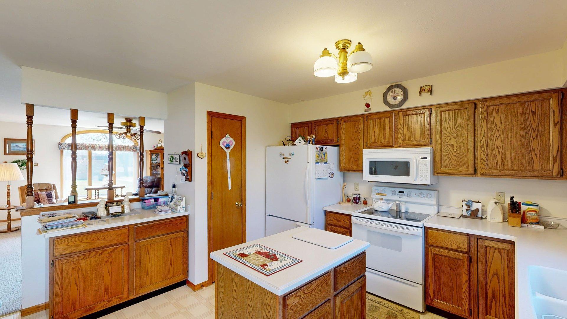 1321 Jamesway Fort Atkinson, WI 53538 - Photo 12 of 47 1321-Jamesway-04092026_121551