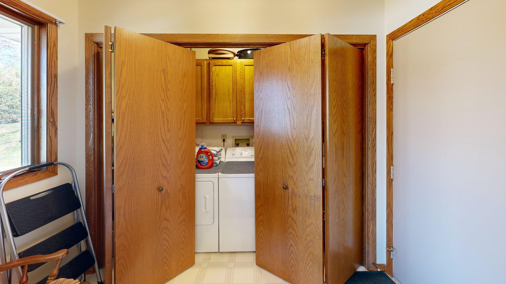 1321 Jamesway Fort Atkinson, WI 53538 - Photo 14 of 47 First Floor Laundry