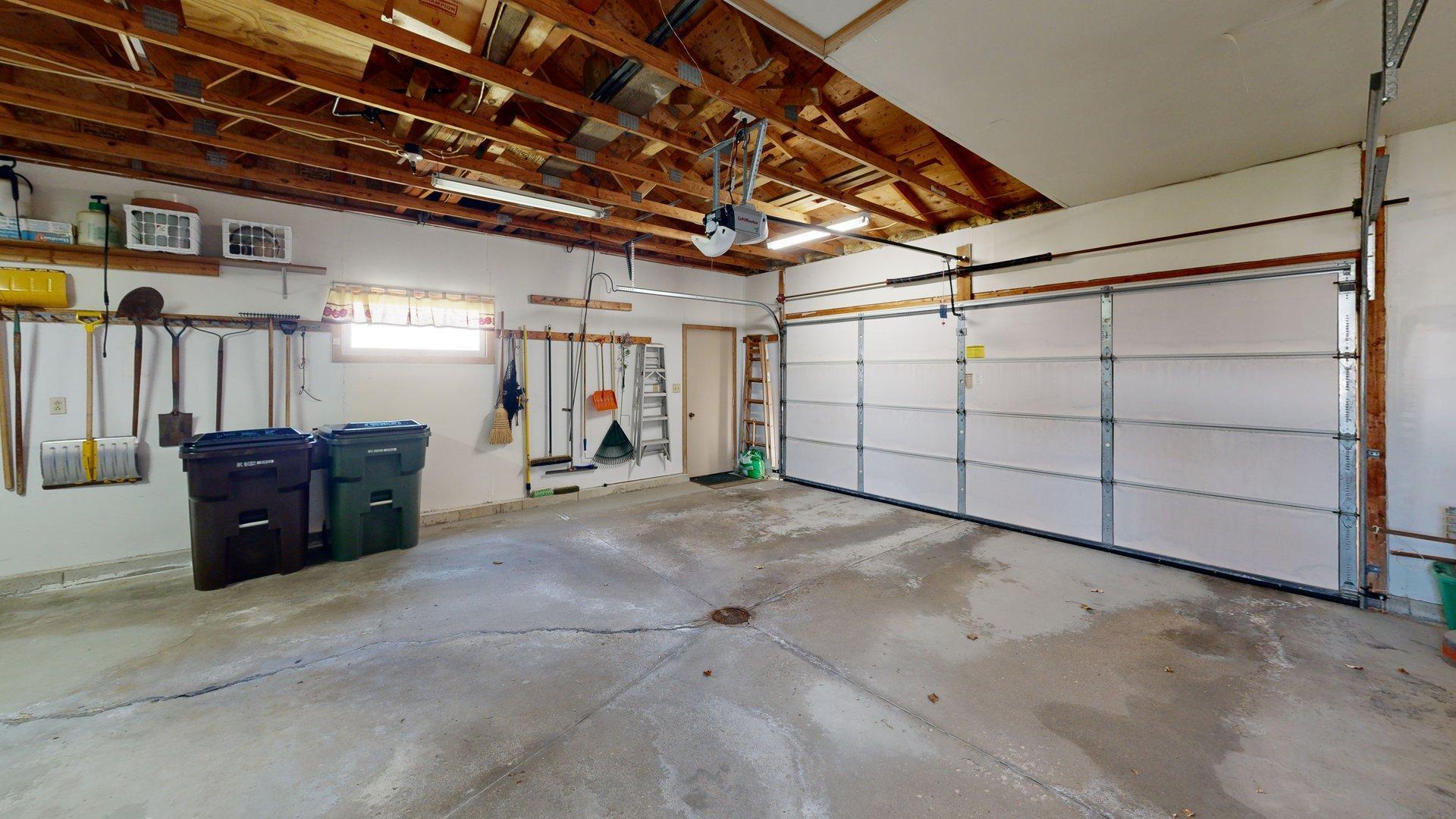 1321 Jamesway Fort Atkinson, WI 53538 - Photo 39 of 47 1321-Jamesway-Garage