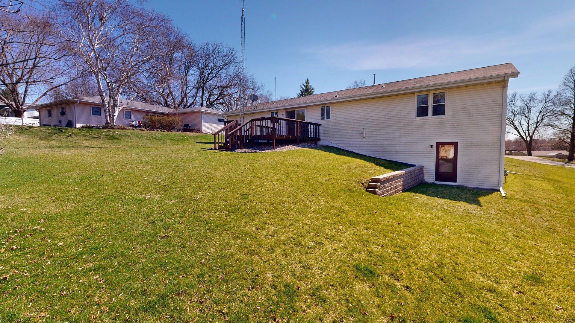 1321 Jamesway Fort Atkinson, WI 53538 - Photo 6 of 47 1321-Jamesway-04092026_120626