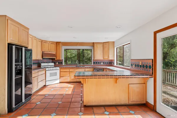 $699,999 | 480 Pearl Avenue, Cazadero, CA 95421
