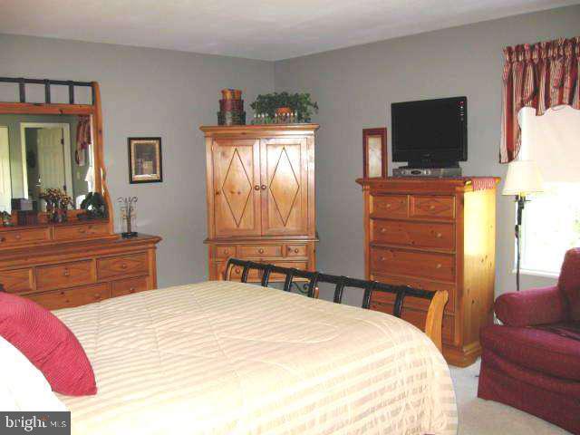 413 Rabuck Drive Harrisburg, PA 17112 - Photo 10 of 15 Gallery Image 10