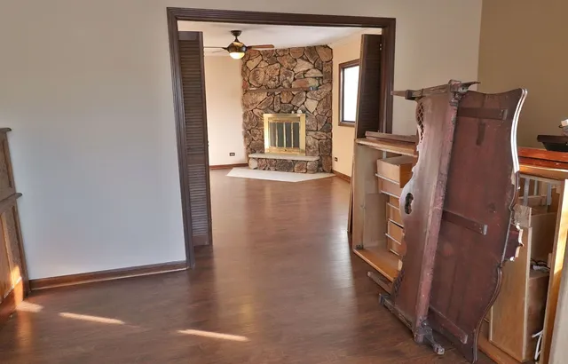 a view of an entryway with a door