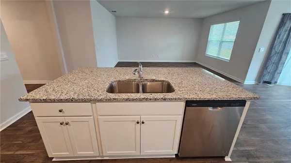 $2,400 | 511 Autumns Wood Circle West, Brunswick, GA 31525