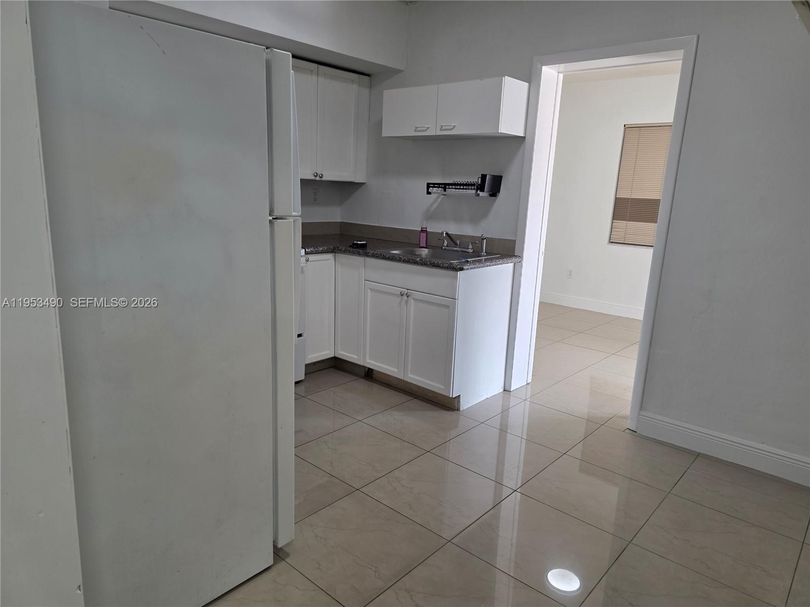 3860 East 9th Lane, Unit 3860 Hialeah, FL 33013 - Photo 9 of 28