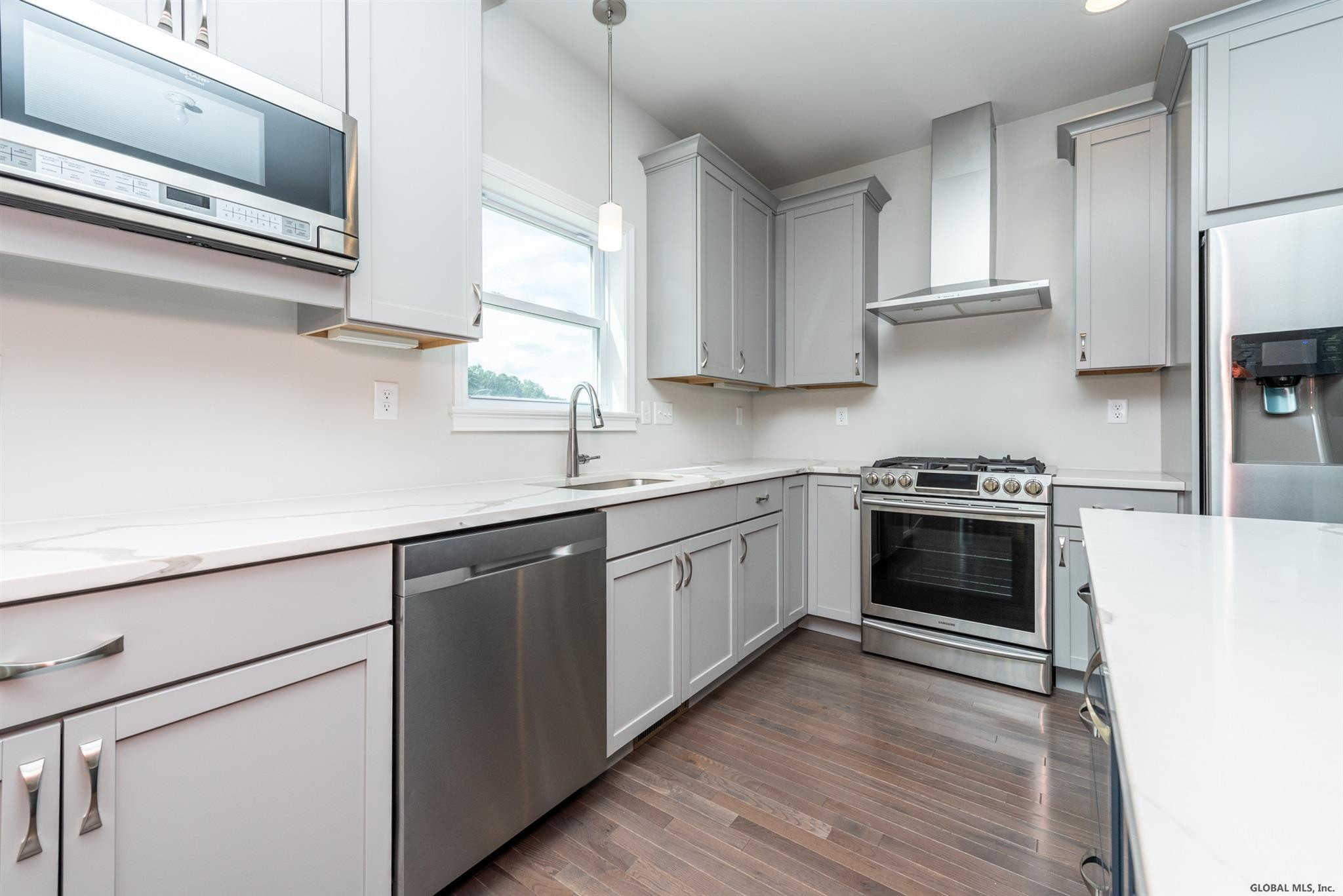 6 PINE BUSH Road Schenectady, NY 12304 - Photo 9 of 29 Photo 9