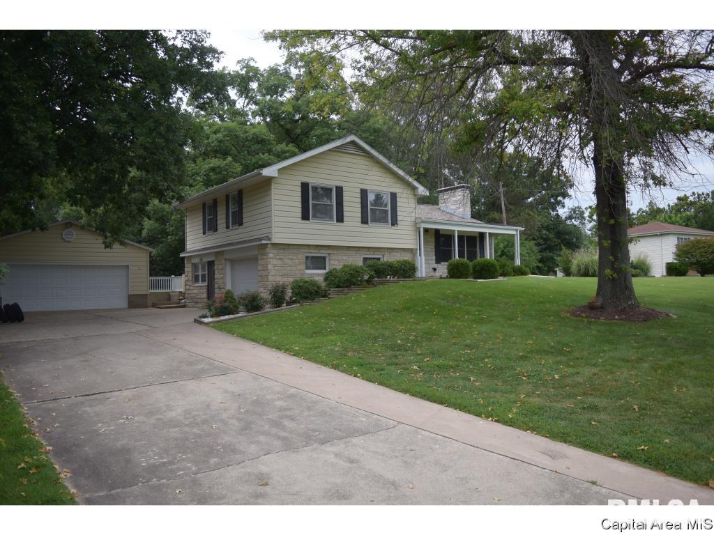 1579 Sandusky Road Jacksonville, IL 62650 - Photo 1 of 35