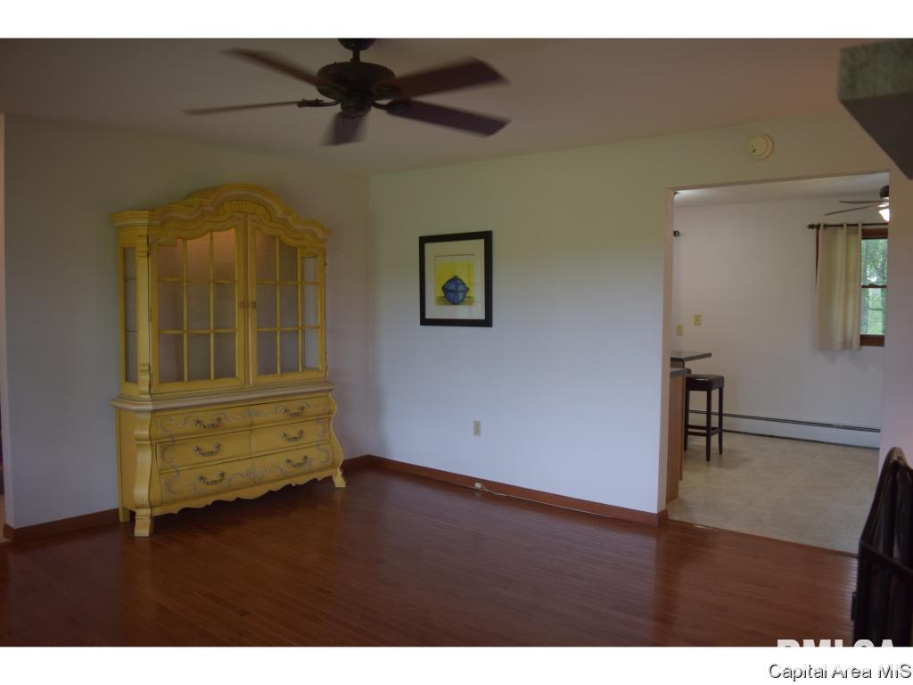 1579 Sandusky Road Jacksonville, IL 62650 - Photo 13 of 35