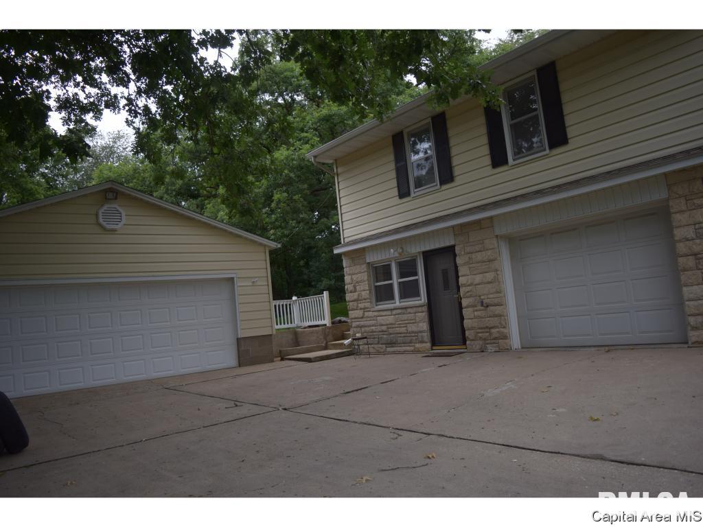 1579 Sandusky Road Jacksonville, IL 62650 - Photo 31 of 35