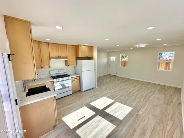 $3,000 | 1421 Rosalie Drive, Santa Maria, CA 93455