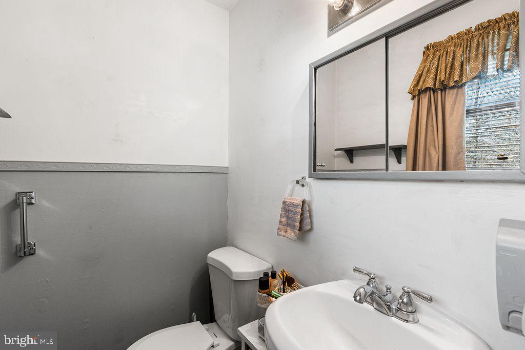 468 A Garnet Mine Road Upper Chichester, PA 19061 - Photo 13 of 26