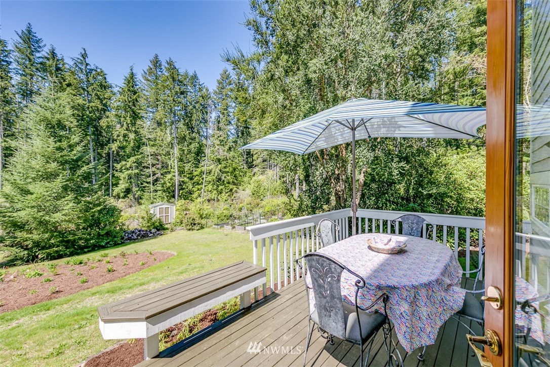 1040 Northwest Thompson Road Poulsbo, WA 98370 - Photo 8 of 23 Gallery Image 8