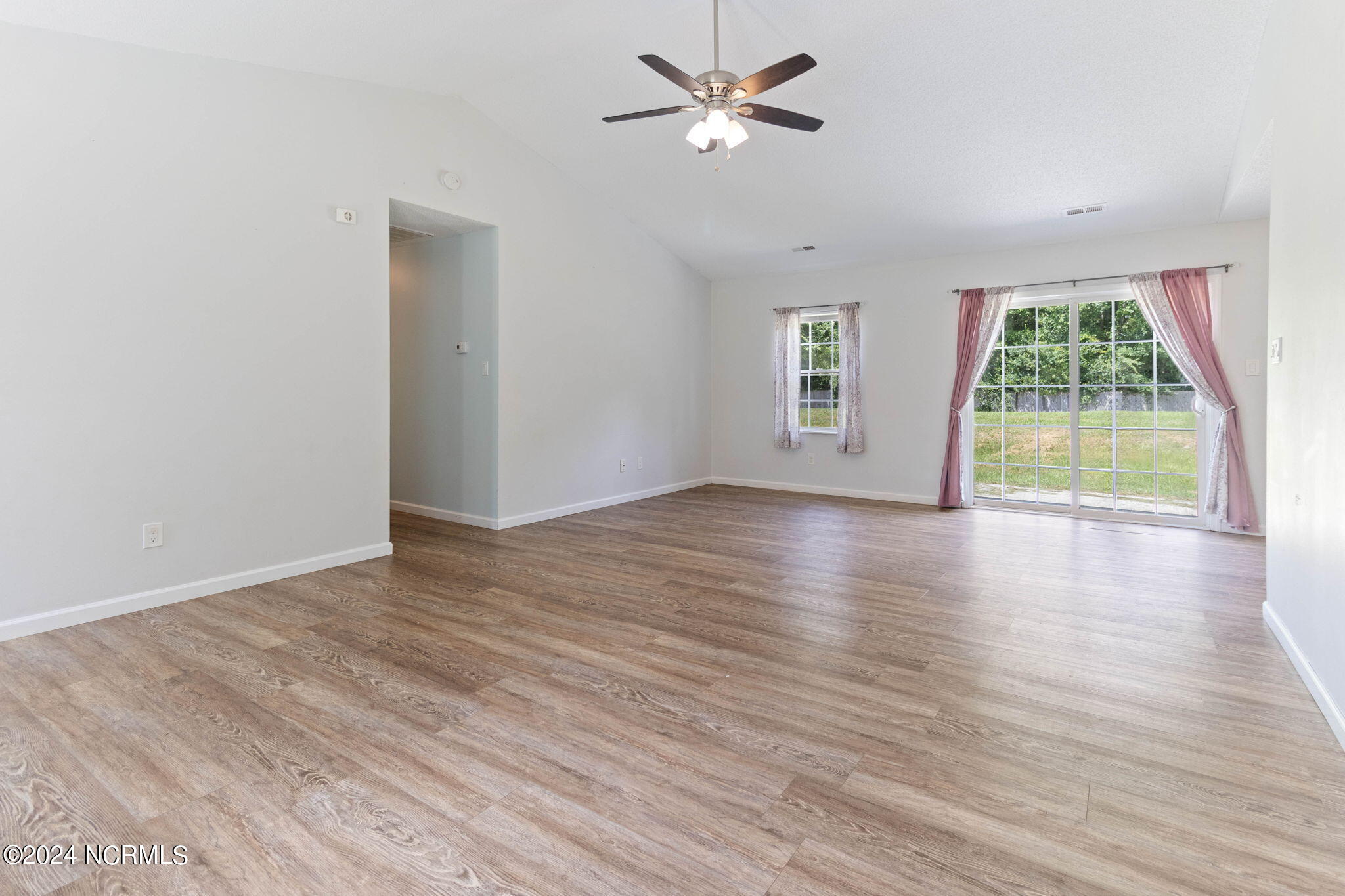 55 Riegel Drive Hubert, NC 28539 - Photo 5 of 25 5-web-or-mls-IMG_6206RE