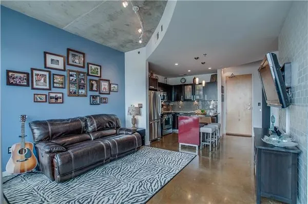 $1,900 | 600 12th Avenue South, Unit 510, Nashville, TN 37203