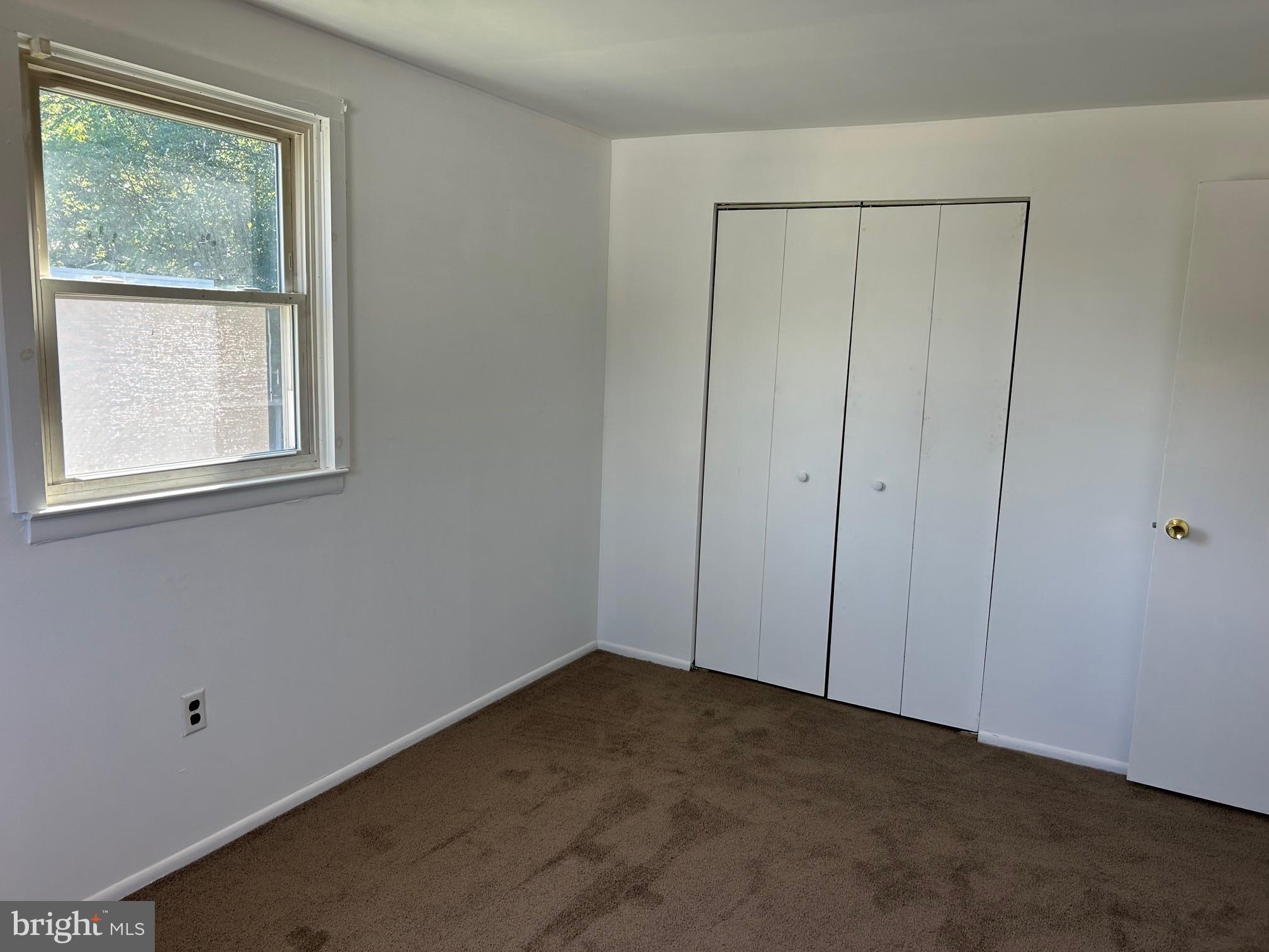 1046 Fox Run Reading, PA 19606 - Photo 11 of 15 Gallery Image 11