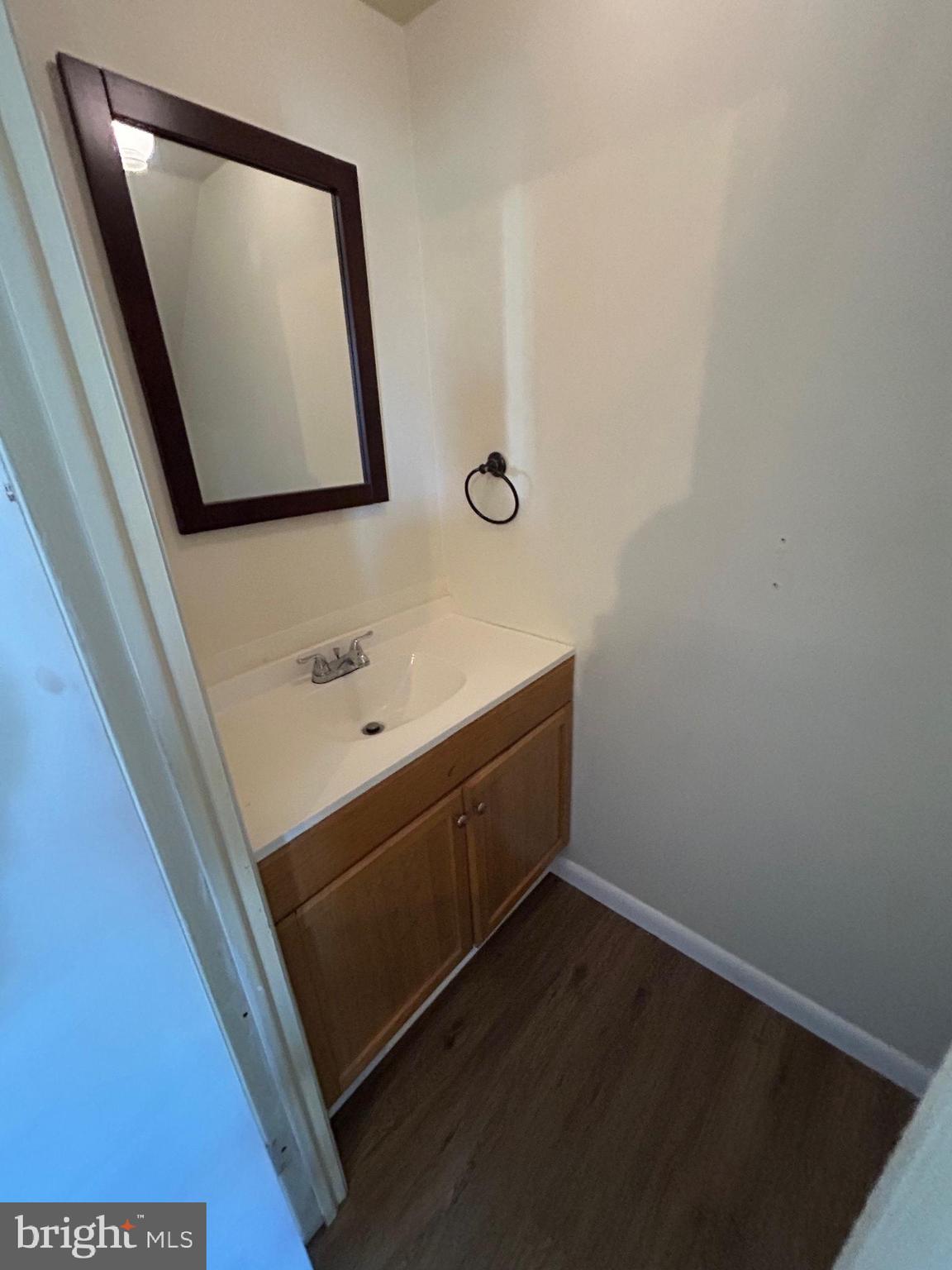 1046 Fox Run Reading, PA 19606 - Photo 8 of 15 Gallery Image 8