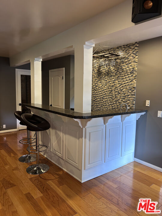 503 North Greencraig Road Los Angeles, CA 90049 - Photo 13 of 54