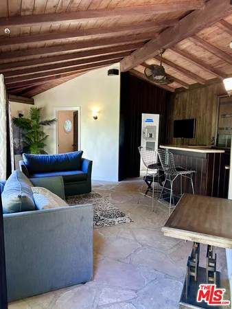 $14,500 | 503 North Greencraig Road, Los Angeles, CA 90049