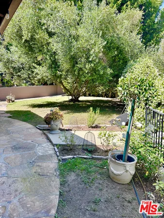 $14,500 | 503 North Greencraig Road, Los Angeles, CA 90049
