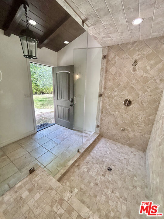 503 North Greencraig Road Los Angeles, CA 90049 - Photo 41 of 54