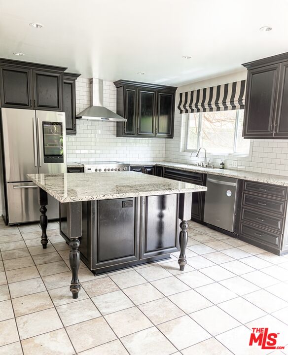 503 North Greencraig Road Los Angeles, CA 90049 - Photo 5 of 54