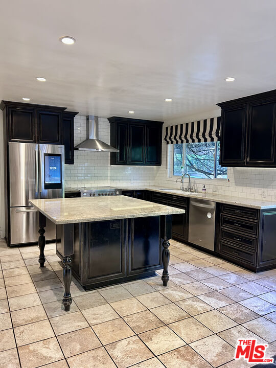 503 North Greencraig Road Los Angeles, CA 90049 - Photo 8 of 54