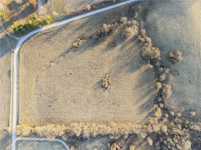 $200,000 | Lot 2 Southwest Town And Country Lane, Plattsburg, MO 64477