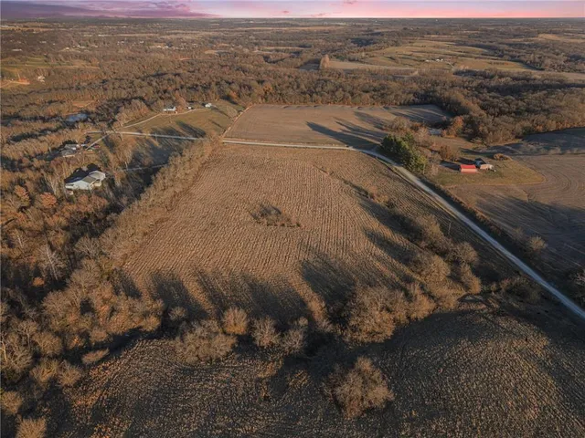 $200,000 | Lot 2 Southwest Town And Country Lane, Plattsburg, MO 64477