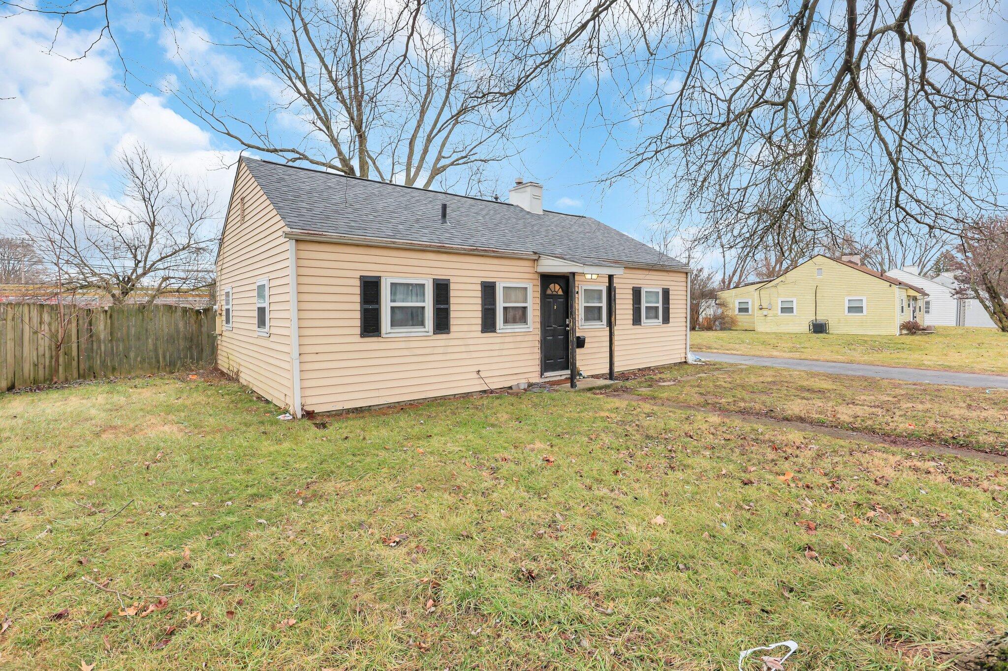 276 South Hampton Road Columbus, OH 43213 - Photo 2 of 30 2-web-or-mls-011A4809