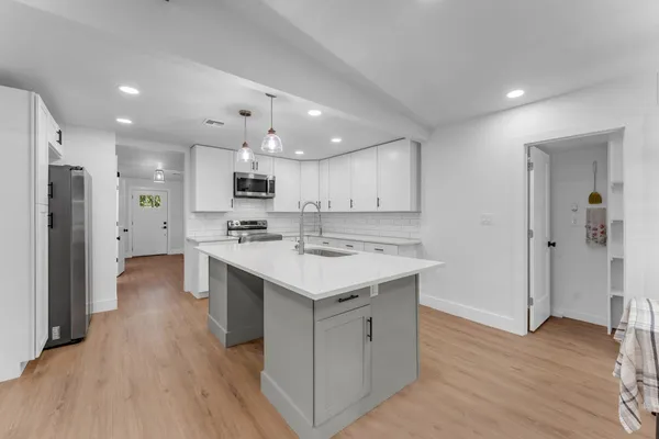 $420,000 | 407 East Kerr Street, Burnet, TX 78611