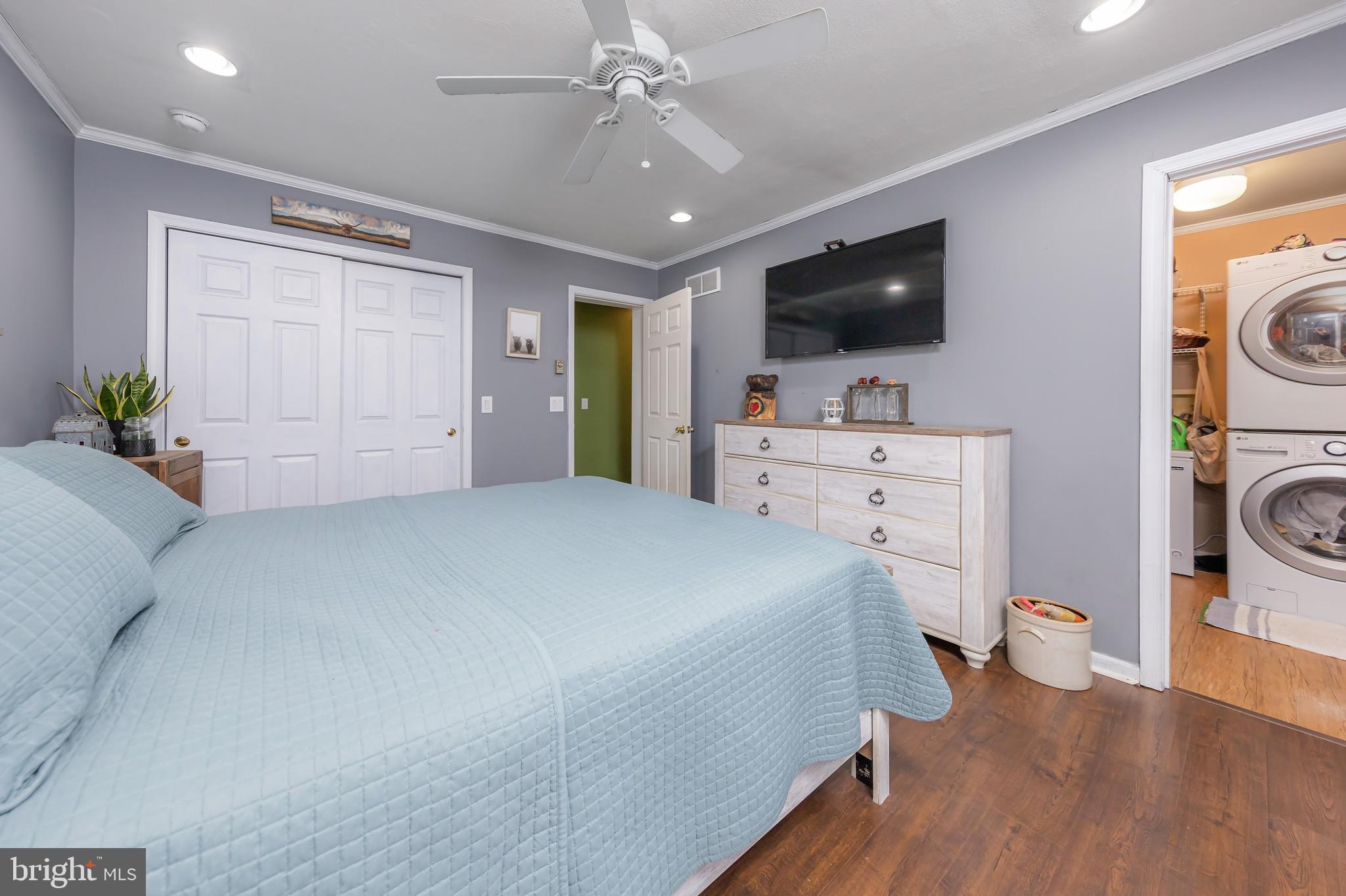 163 Telegraph Road Bridgeton, NJ 08302 - Photo 12 of 17 Washer and Dryer included!